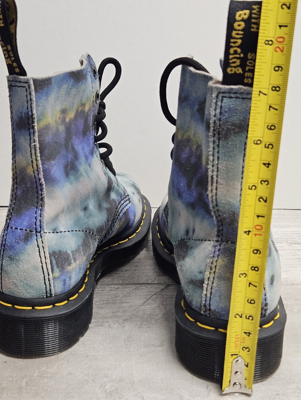 Dr. Martens 1460 Pascal Blue Summer Tie Dye Tumbled Size 5 Punk Bikercore - Picture 4 of 12